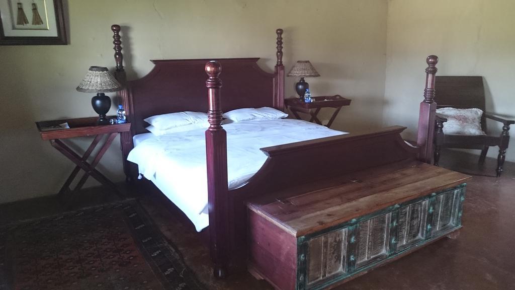 Plettenberg Bay Game Reserve: The Baroness Safari Lodge Exterior foto
